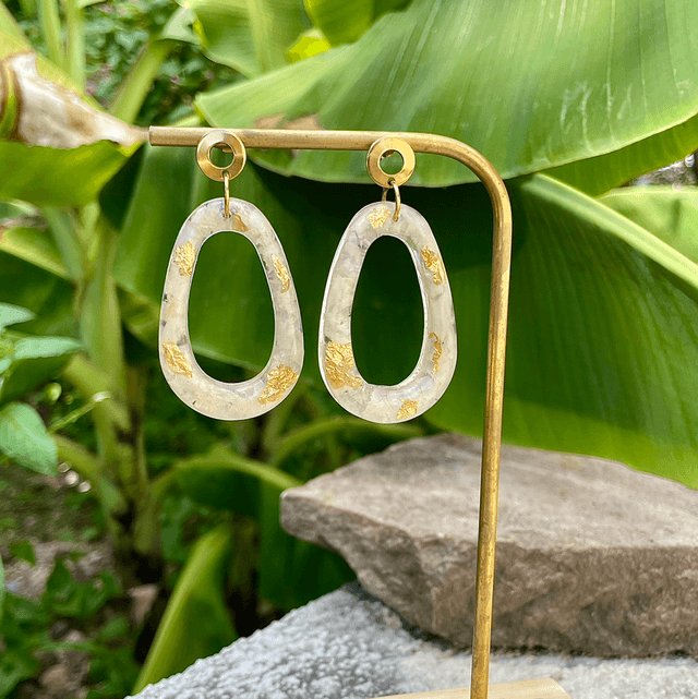 Boucles Amanda - blanches et or 